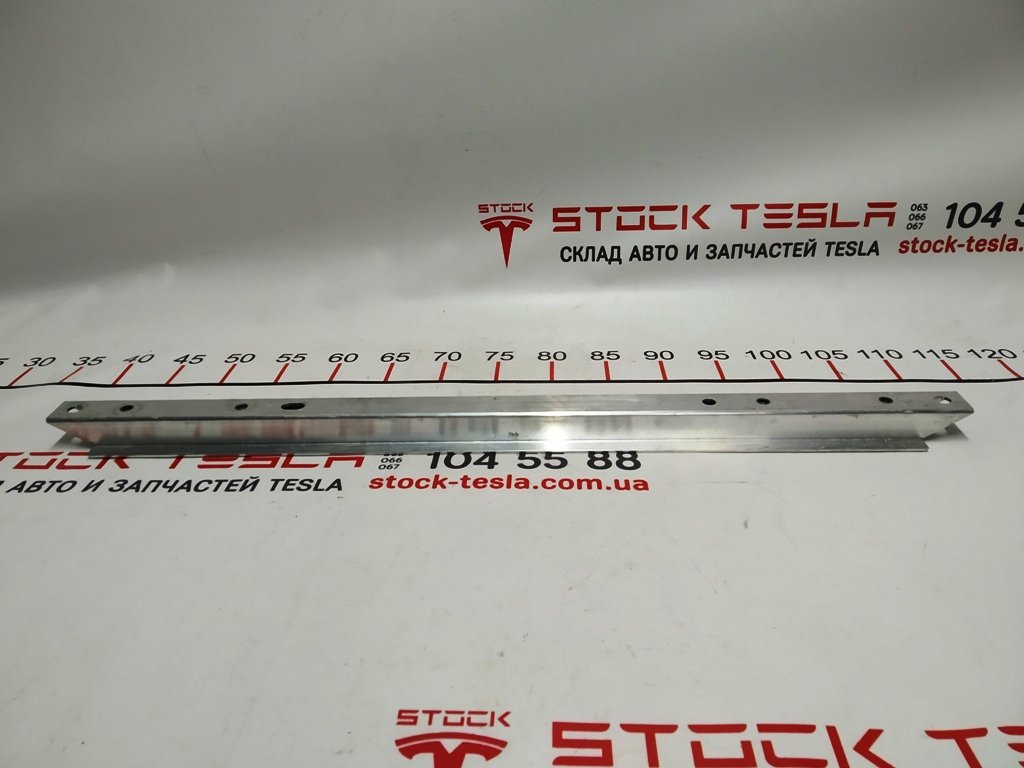 3 Skapotny Box Amplifier Tesla Model 3, Model 3 Jan 2024 110477-00-AA